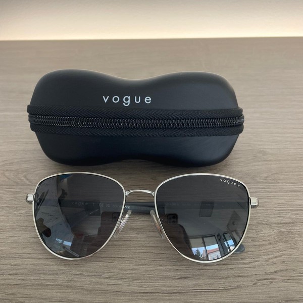 Vogue 4286-S 323/8S